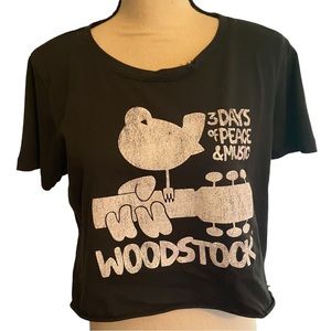 NWOT Prince Peter Woodstock Circle Cropped Short Sleeve Womens Black (M) T-Shirt